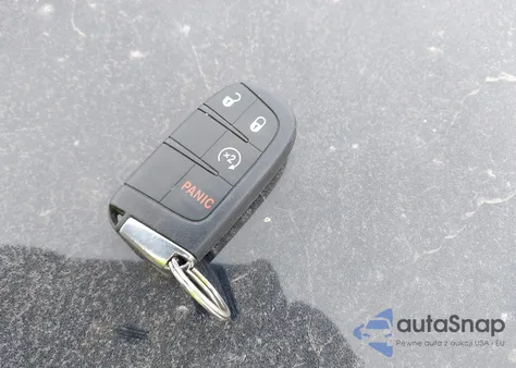 2019 Jeep Compass High Altitude 4X4 from USA, damaged, VIN 3C4NJDCB2KT724530